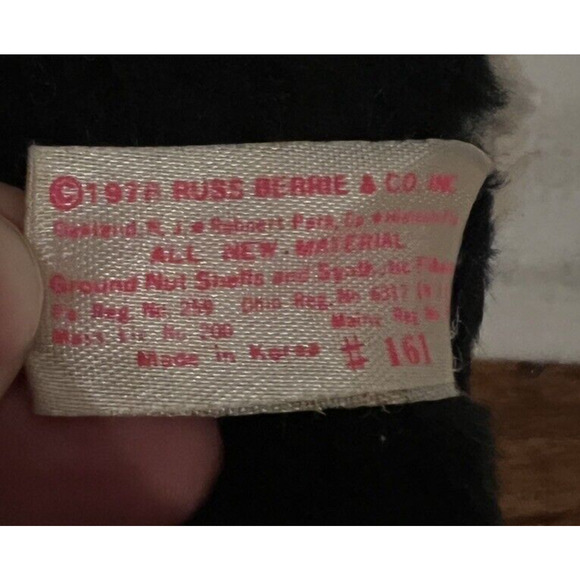 Vintage 1978 Russ Berrie Saucy‎ Skunk 6" Plush Stuffed Animal - Picture 5 of 5